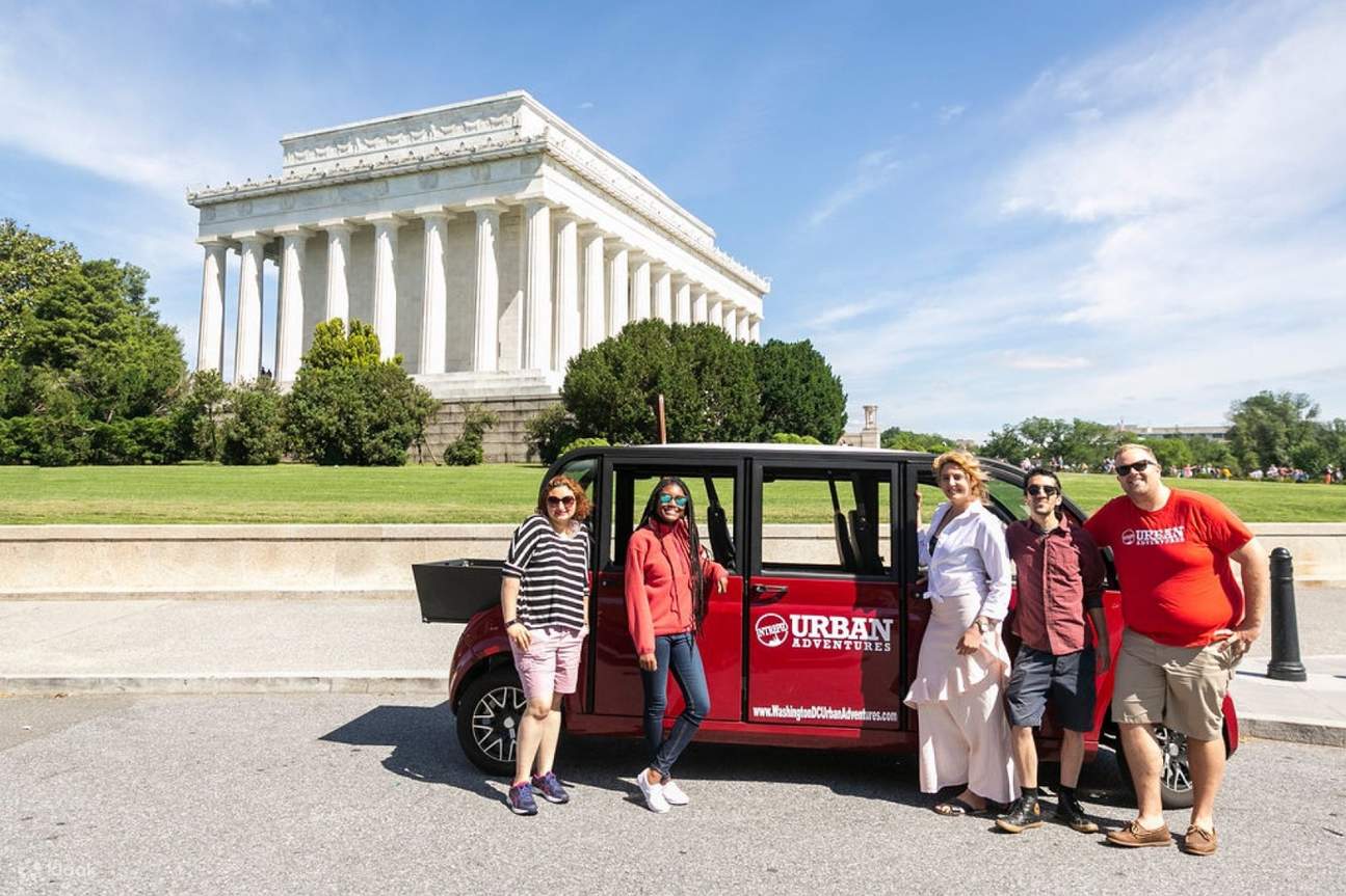 Mall and Monuments Electric Car Tour in Washington DC Klook India