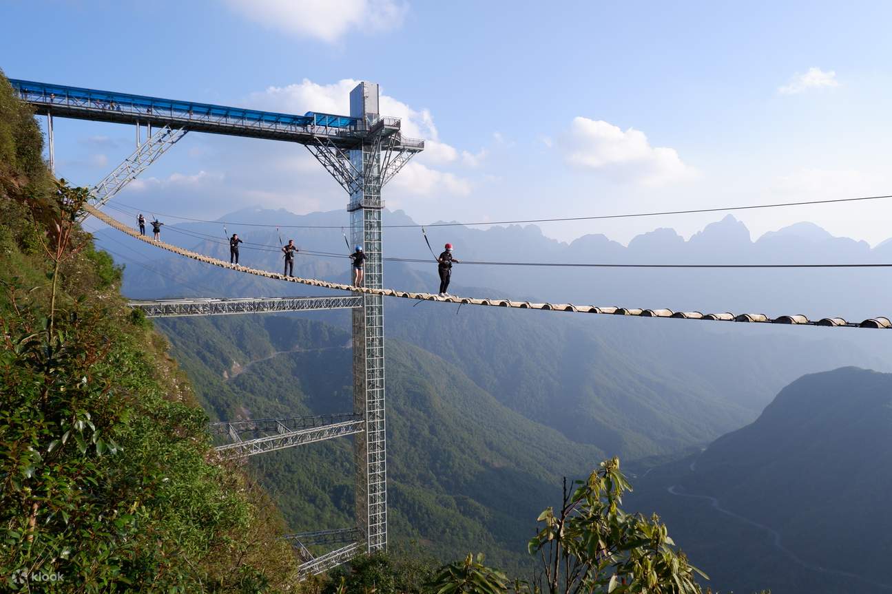 Ticket für die Glasbodenbrücke in Sapa