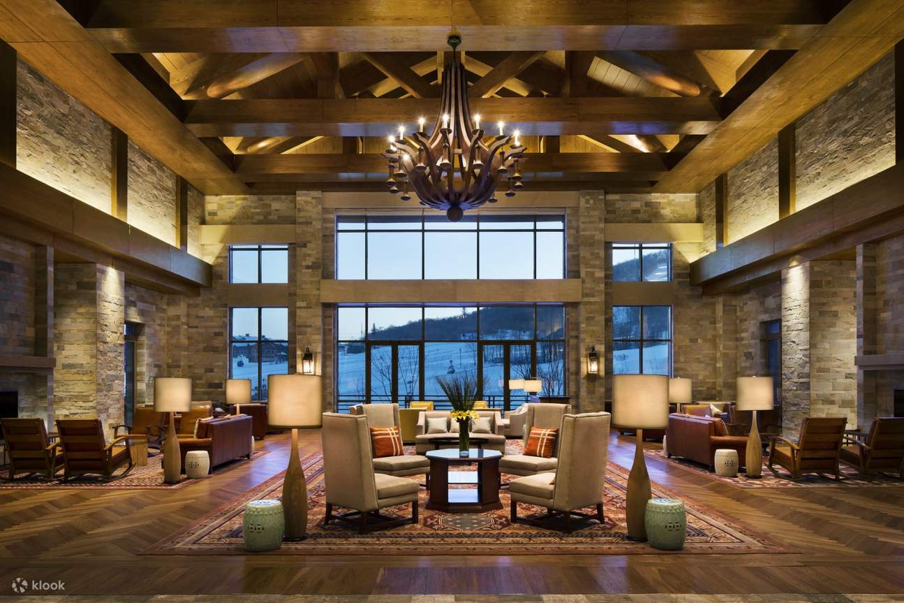 長白山ハイアットホテルのロビー