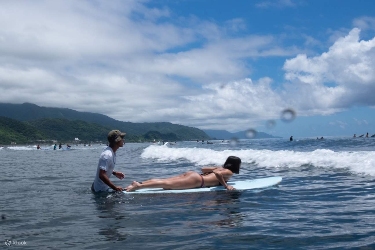 Esperienza di surf a Wushih Harbour