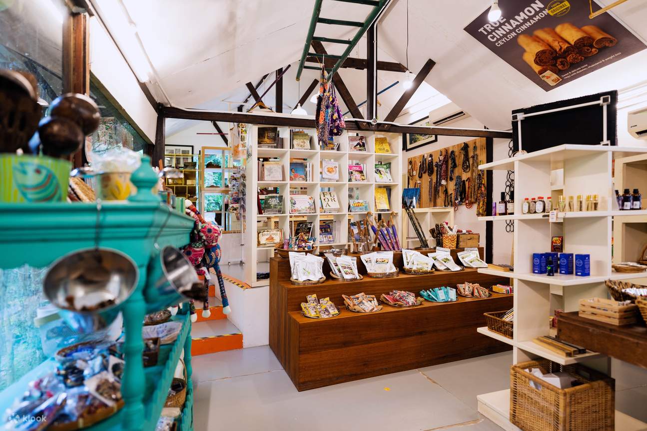 Cửa hàng lưu niệm