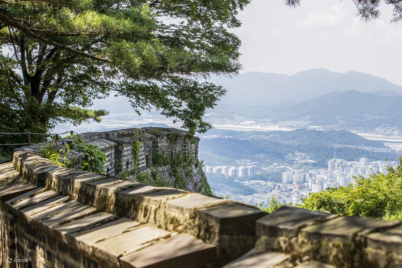 Seoul Namhansanseong Fortress Walking Tour - Klook Indonesia