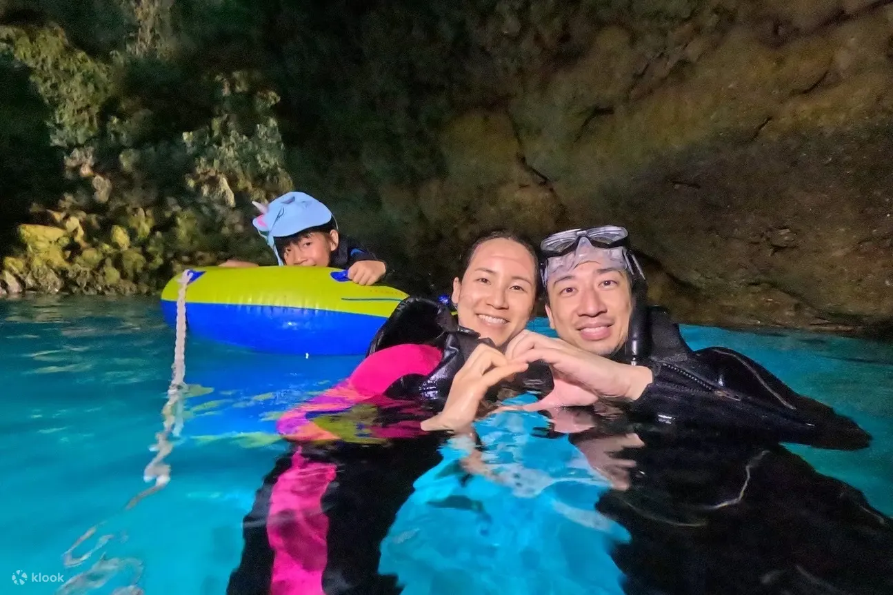 日本冲绳|100%保证青之洞窟行程！GoPro拍摄＆免费水下喂食