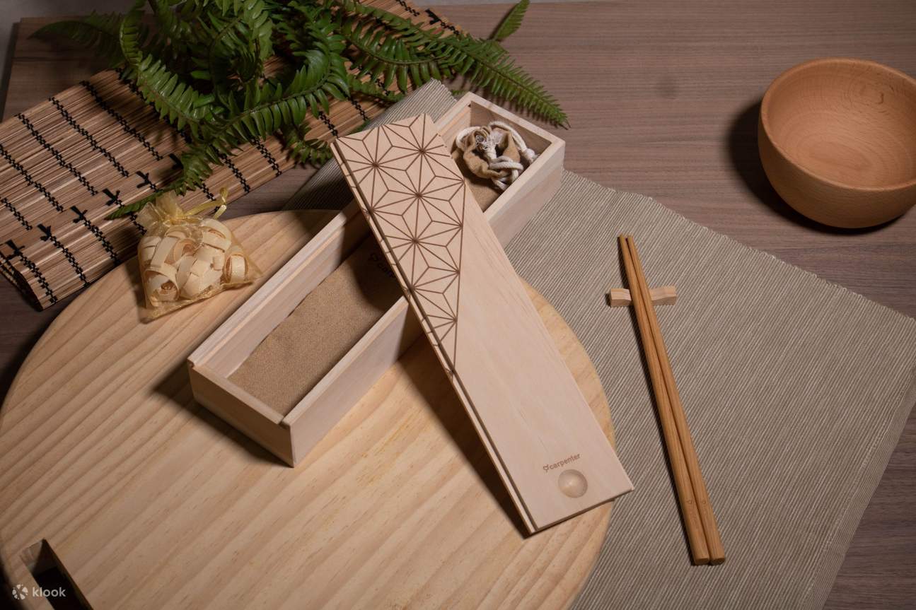 Pengalaman Kerajinan Kayu Carpenter Tan