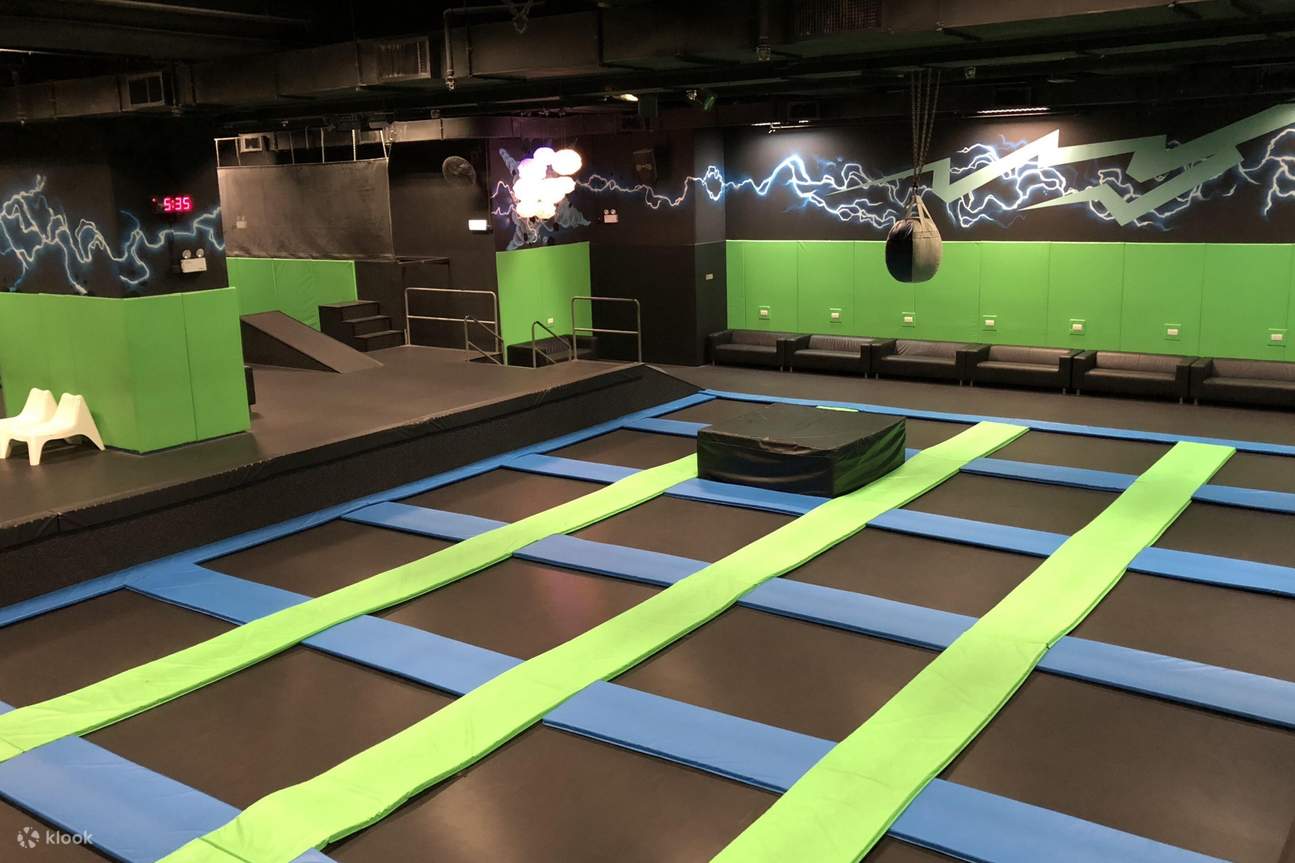 Indoor Painless Laser Tag Experience (Lai Chi Kok D2 store