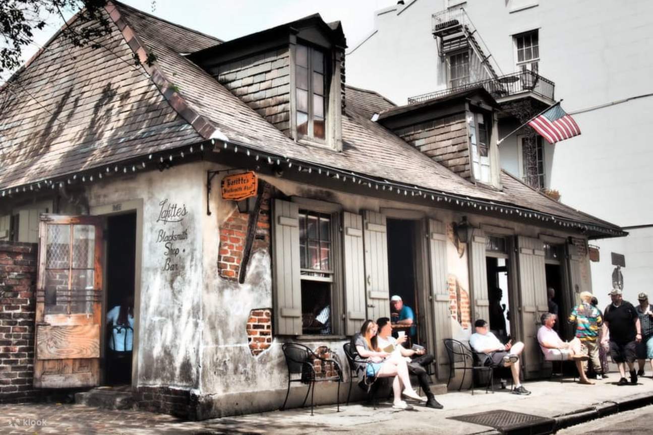 New Orleans Ghost and Vampire Walking Tour - Klook Россия