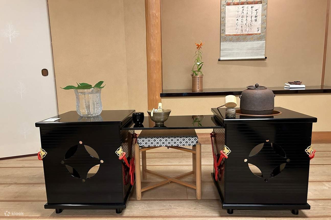 Kyoto: World Heritage Nijo Castle Central Wholesale Market Sushi