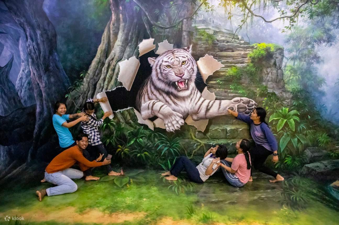 ArtBox Trick Art Museum White Bengal Tiger Siem Reap Cambodia