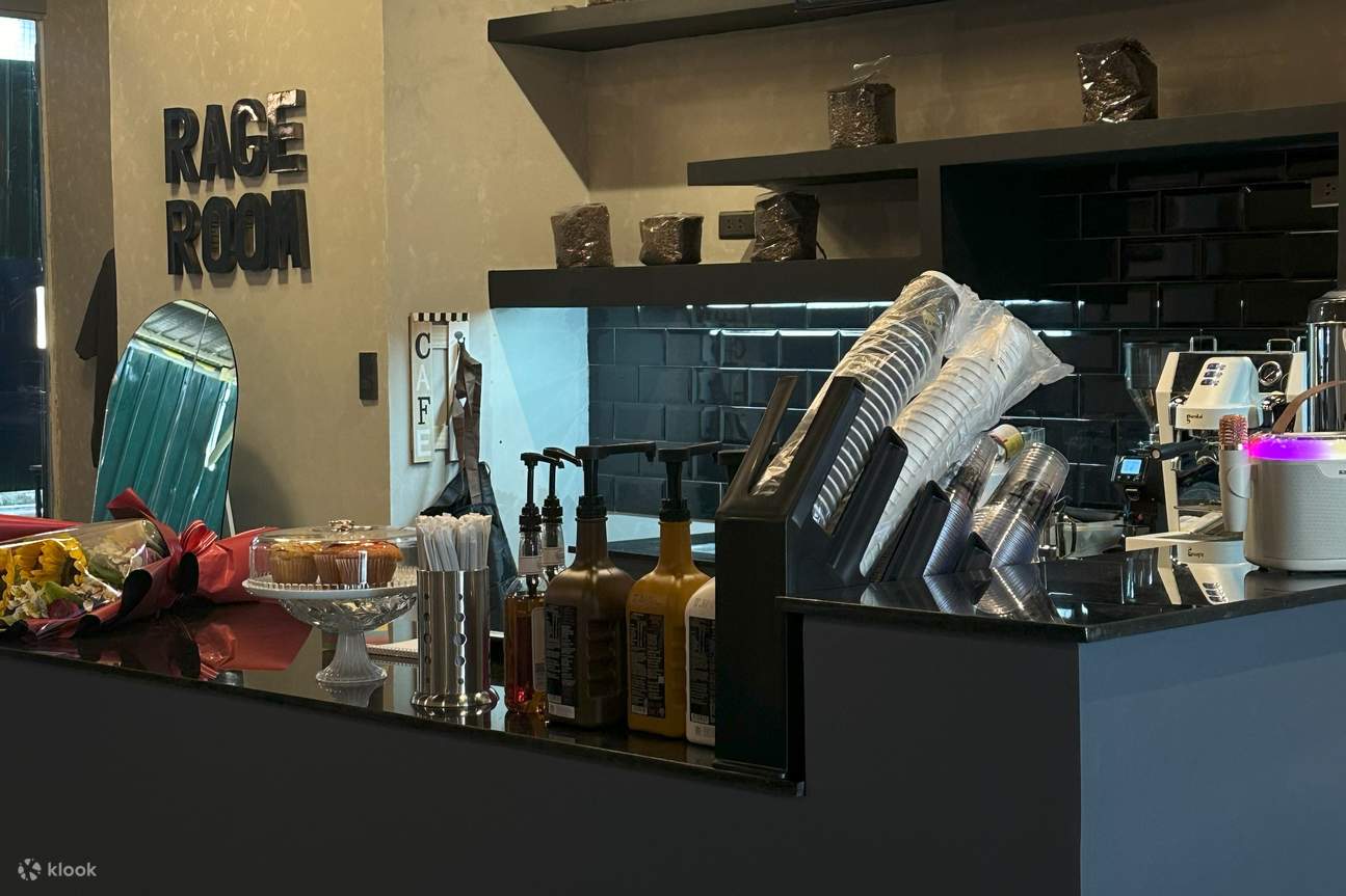 コーヒーショップの店内カウンター