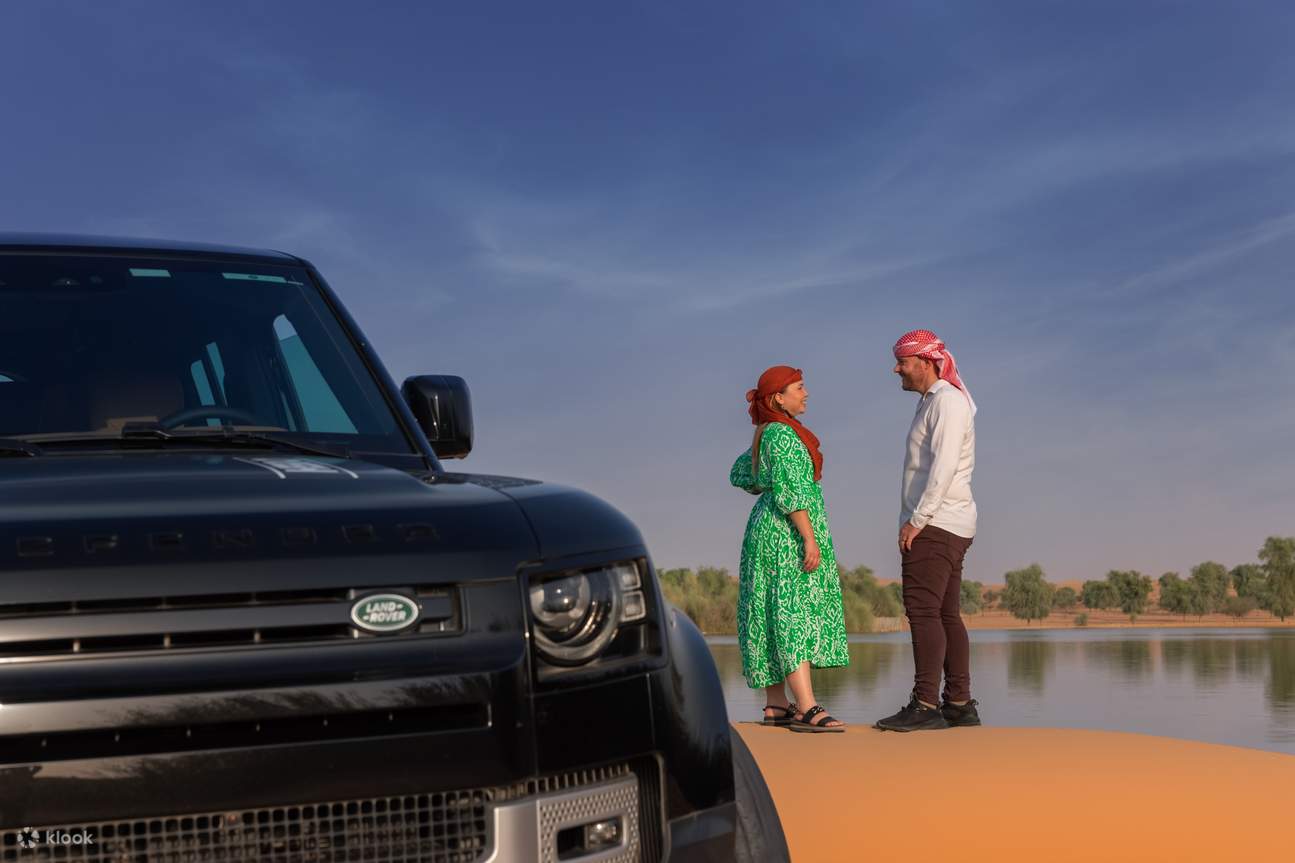 Kenal pasti pelbagai jenis haiwan asli Dubai sambil anda menjelajah padang pasir dengan land rover defender