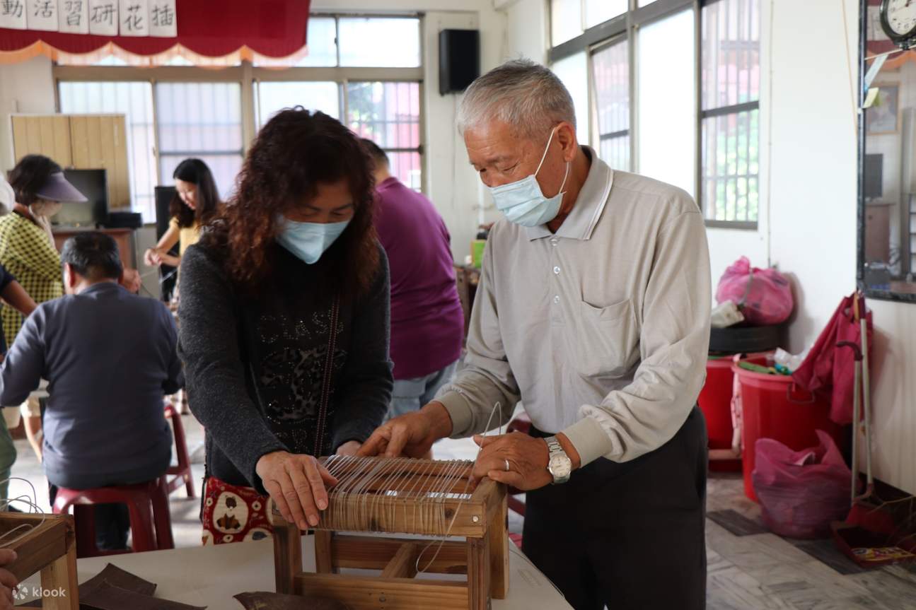 Pingtung: Esperienza fai-da-te con sedie a forma di linea di pesce
