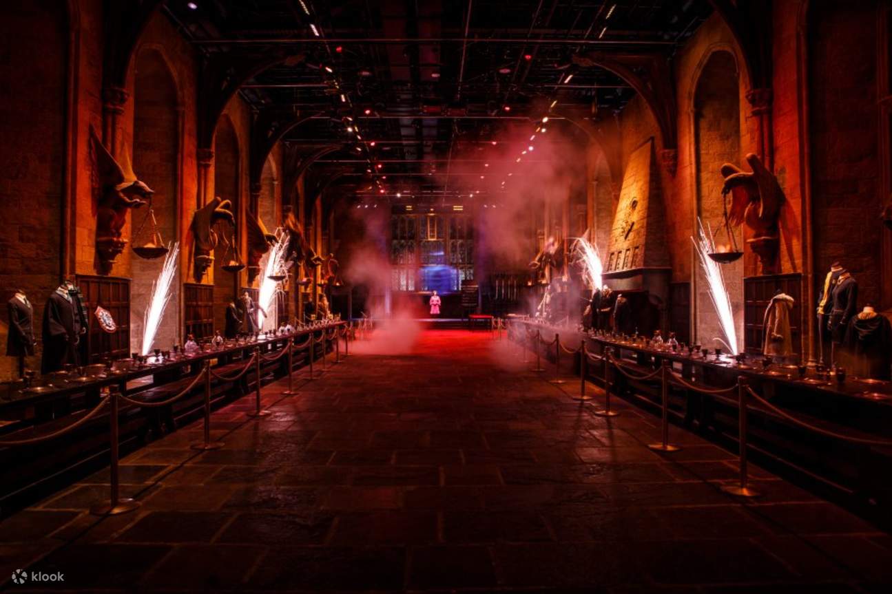 Warner Bros. The Making of Harry Potter & Oxford Tour from London
