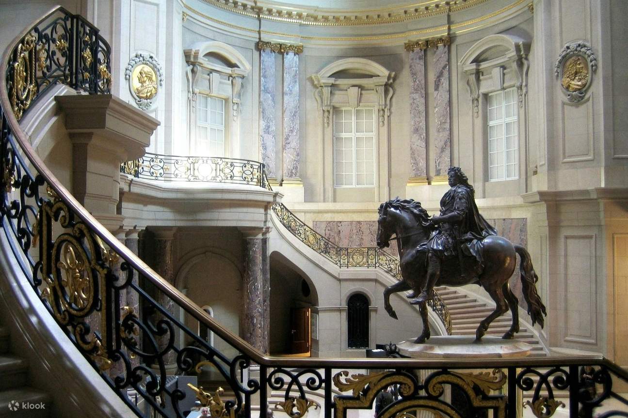 Maravíllese ante el arte exquisito y las monedas antiguas en el Museo Bode de Berlín