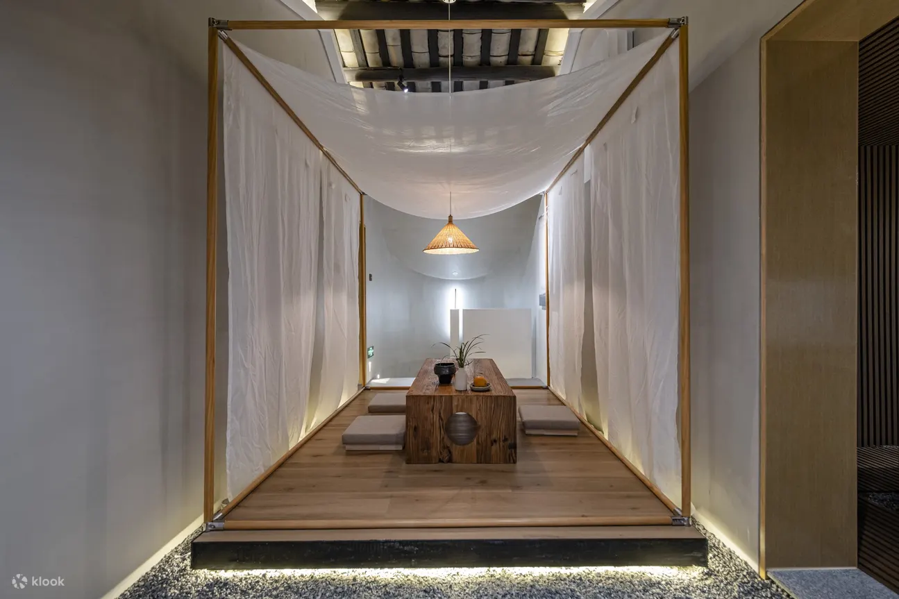 山丘店
