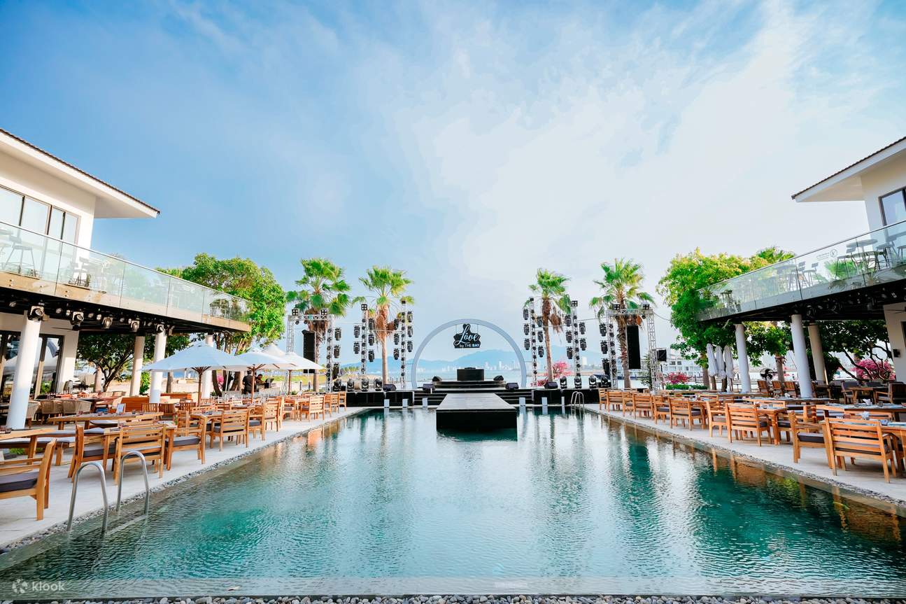 나트랑 앰배서더 클럽 요트 BBQ 뷔페