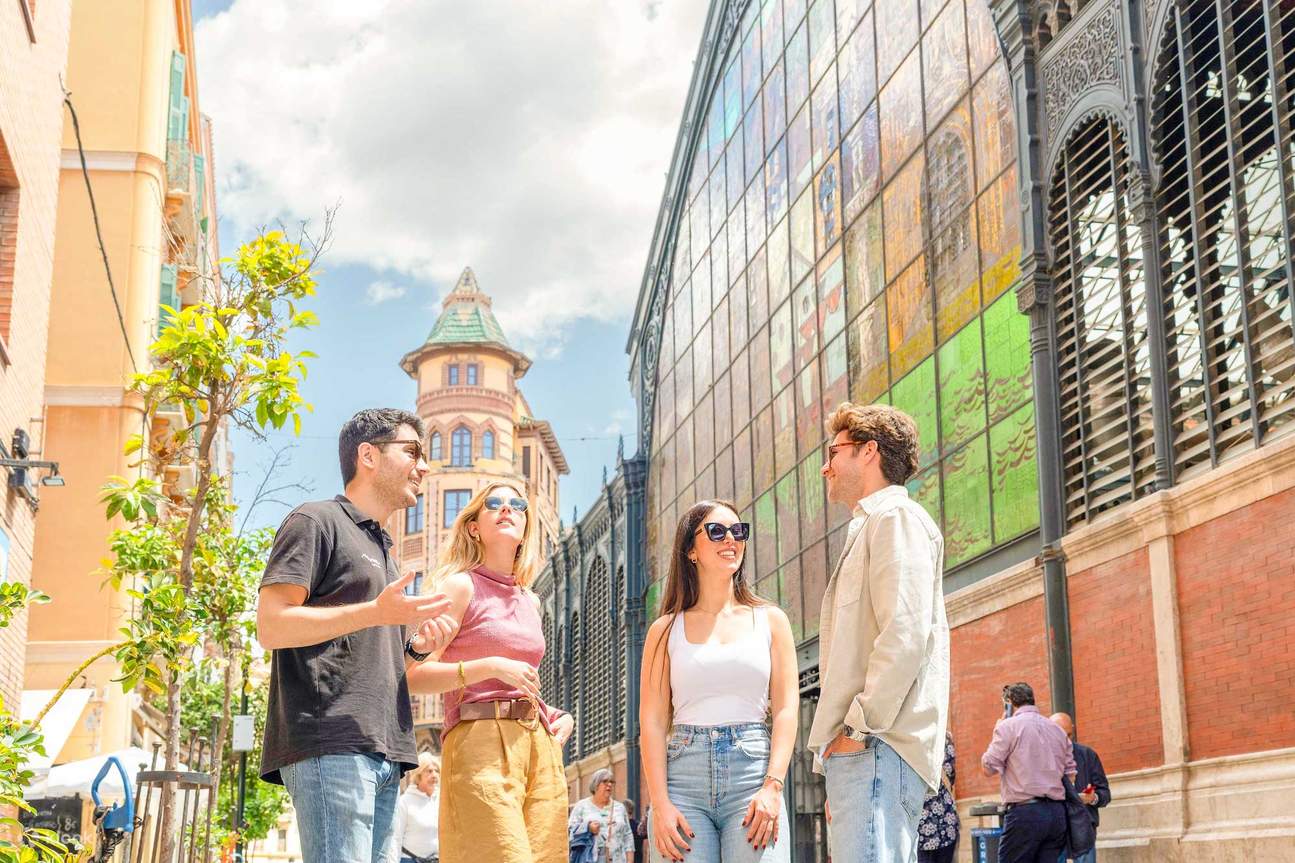 Malaga Gastronomic Tour: Tapas, Wine & Rooftops