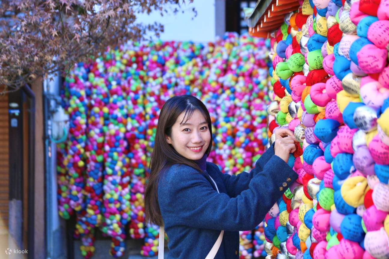 Yasaka Shrine, Yasaka Koshin-do Temple, Yasaka Pagoda, and Kiyomizu-dera Temple Photo Tour