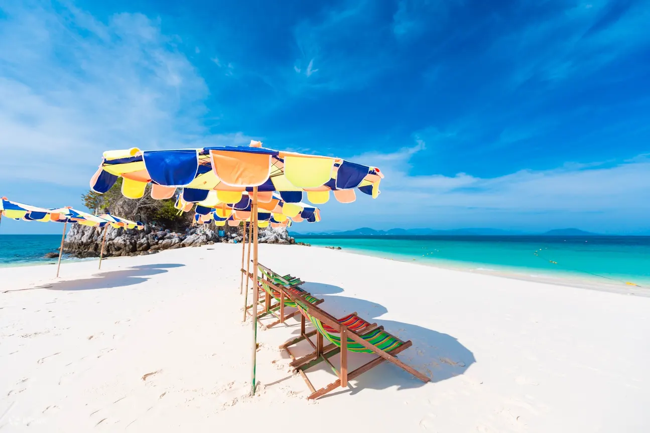 This image has an empty alt attribute; its file name is PhiPhi,MayaBay,andKhaiIslandSpeedboatTourfromPhuket.webp