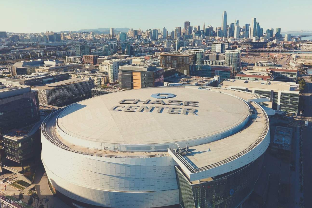 Perlawanan Bola Keranjang Golden State Warriors di Chase Center