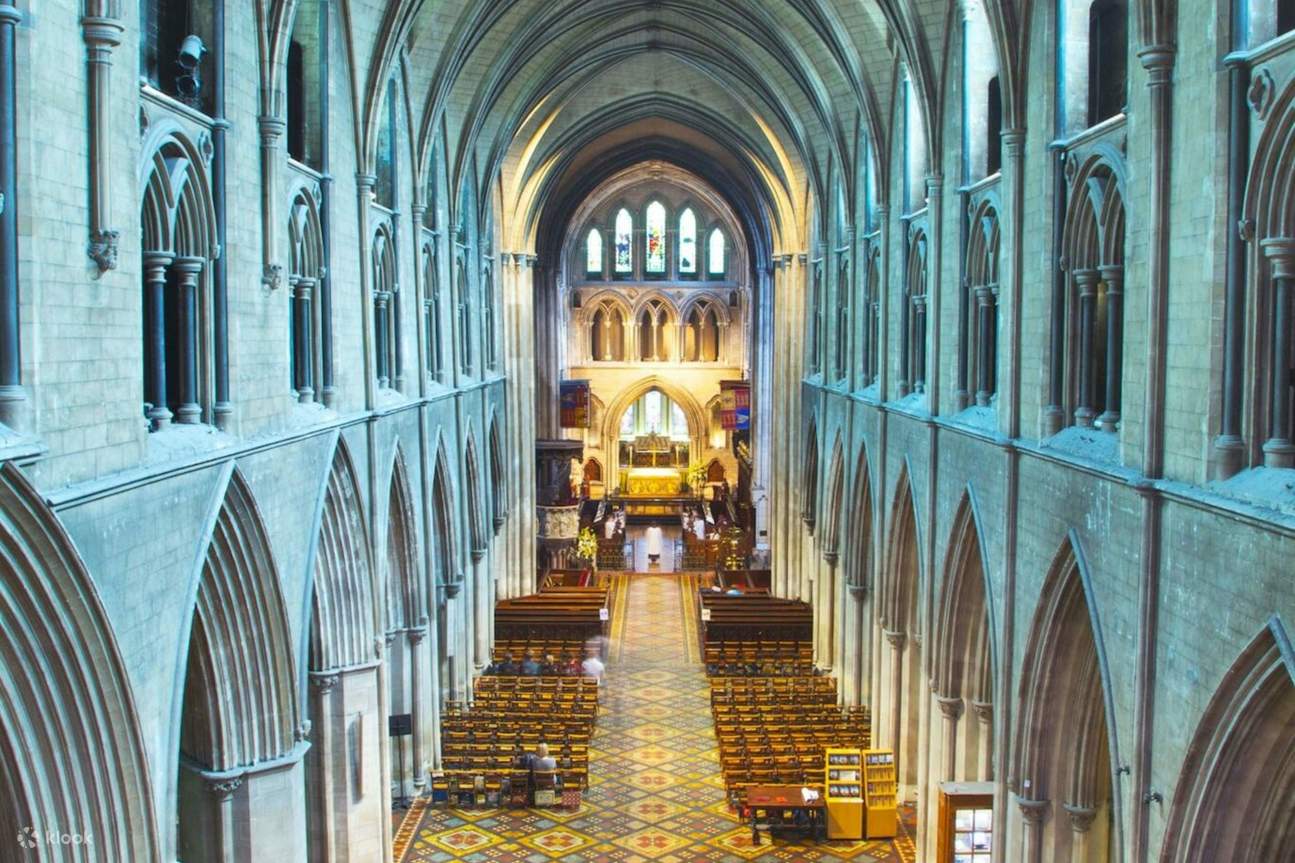 Thiết kế nội thất của Nhà thờ St Patrick