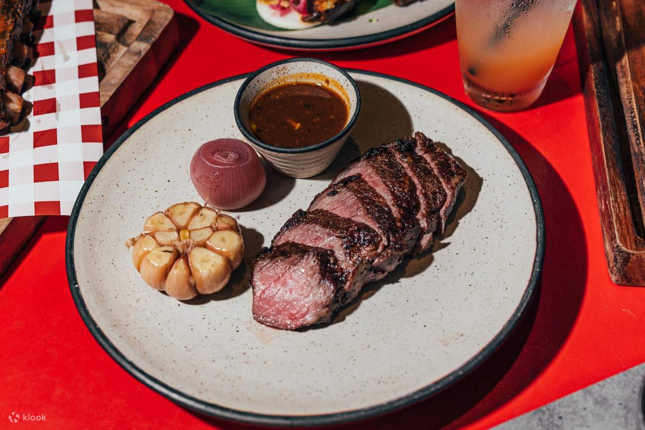 Tipsy Cow tại The Kitchen Table (W Bangkok)