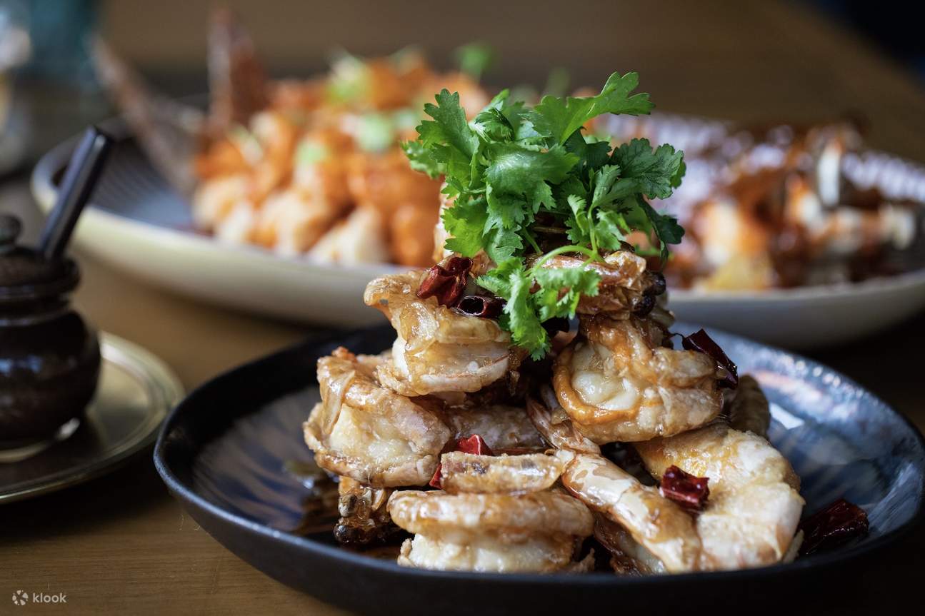 Tôm Trắng (Ớt Khô, Hành Tím)