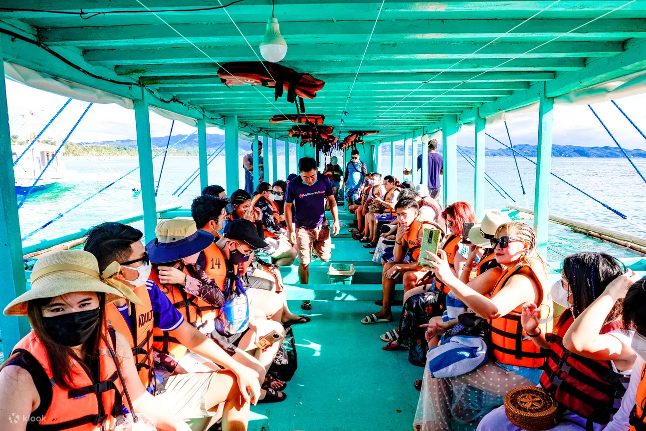 joiner tourists on a boat