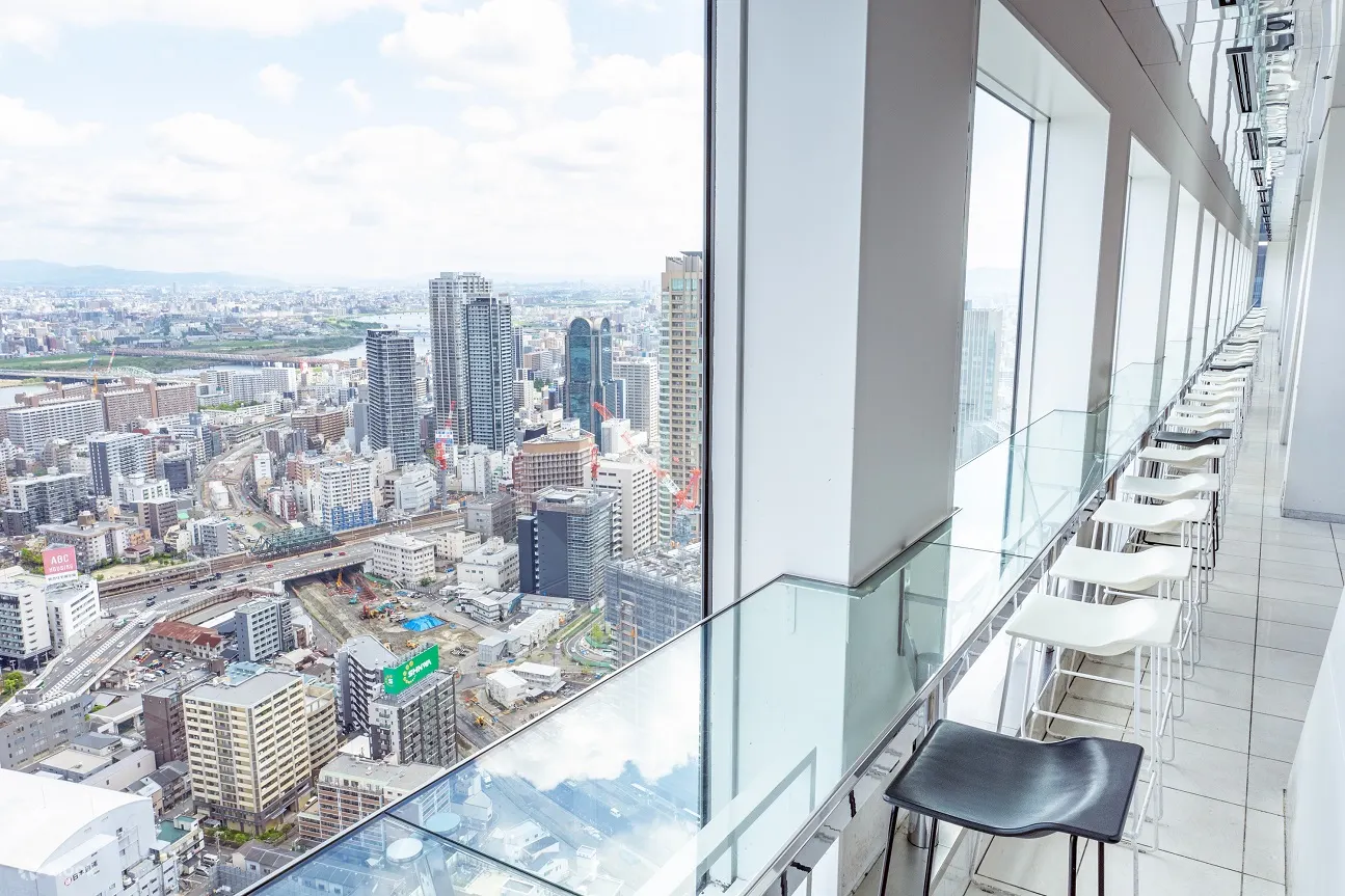 梅田スカイビル 空中庭園展望台 入場チケット（大阪）
