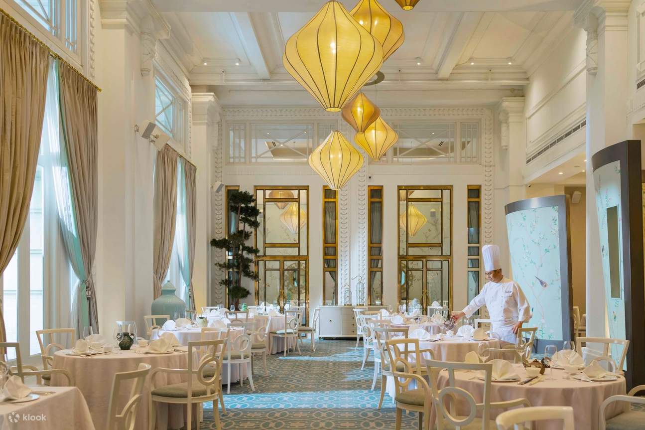 แพ็กเกจรับประทานอาหารที่ร้าน Jade ในโรงแรม Fullerton Hotel Singapore