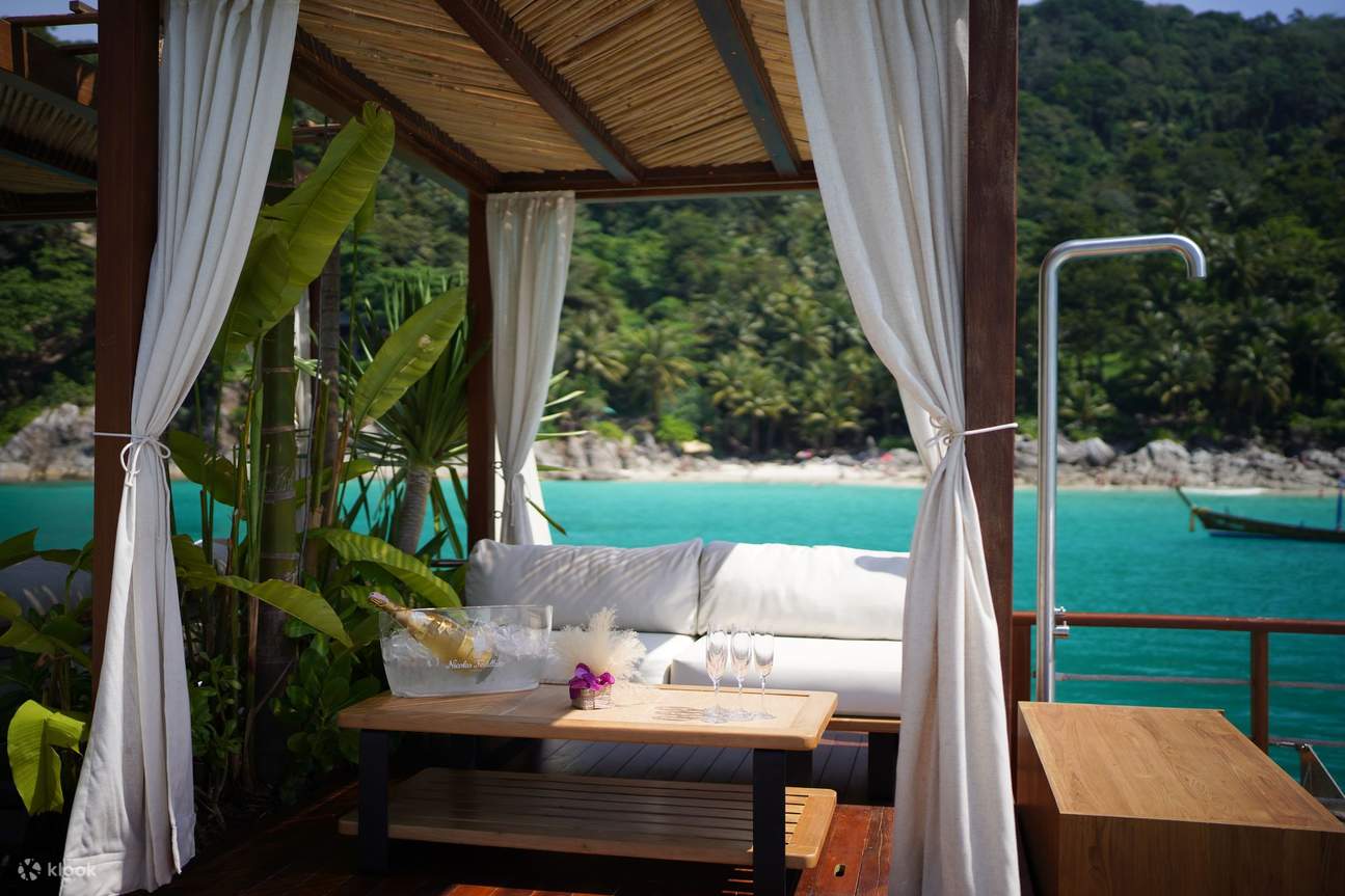 Yona Beach Club Phuket Day pass Experience Klook