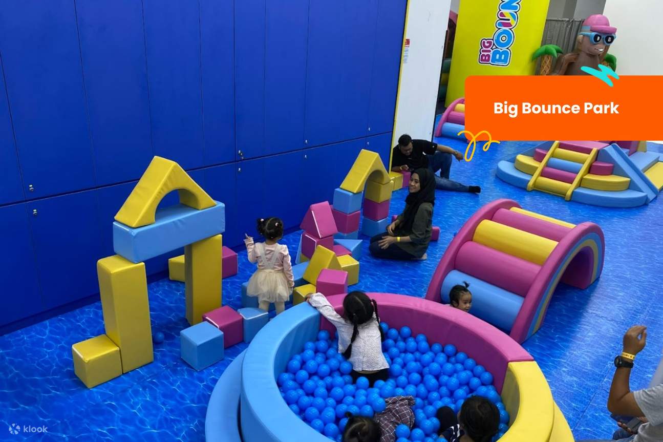 Батутный парк Bounce Dubai