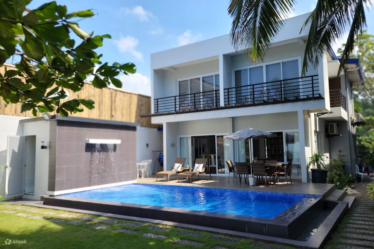 カシータ・ビーチフロント・ファサード