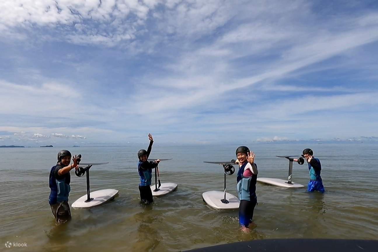 Trải Nghiệm Lướt Ván Điện ở Sabah
