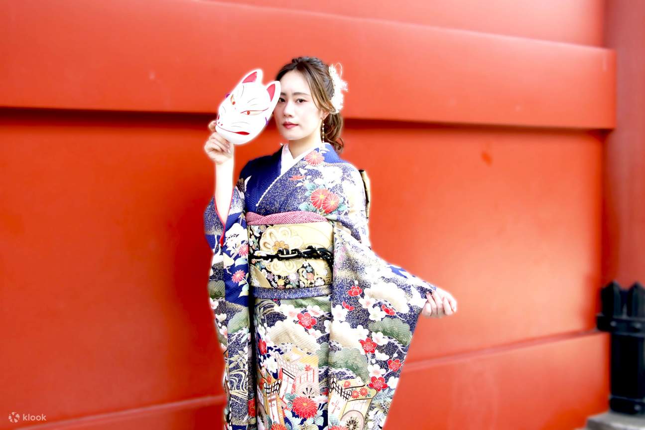 Alquiler de kimonos (proporcionado por Kimono Rental Wargo Kanazawa Korinbo)