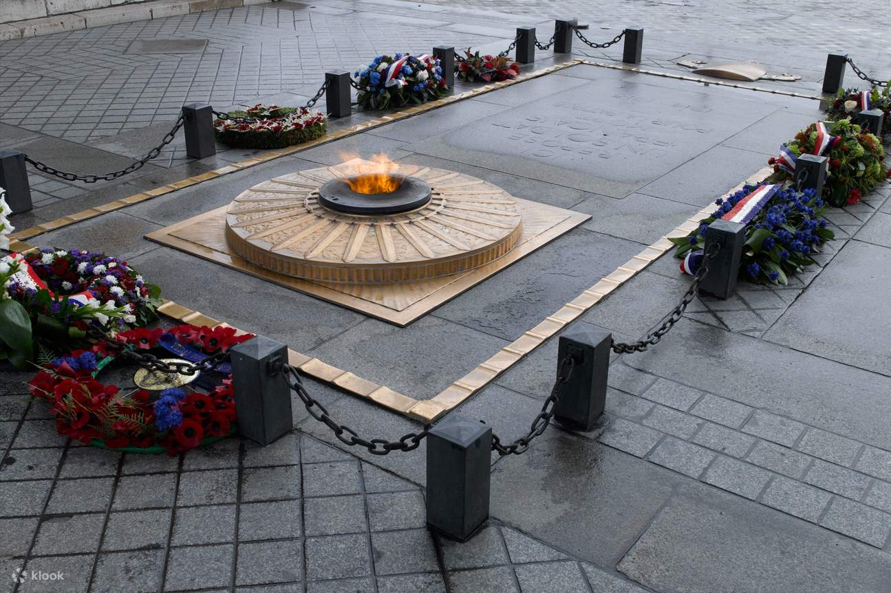 凱旋門屋上チケット