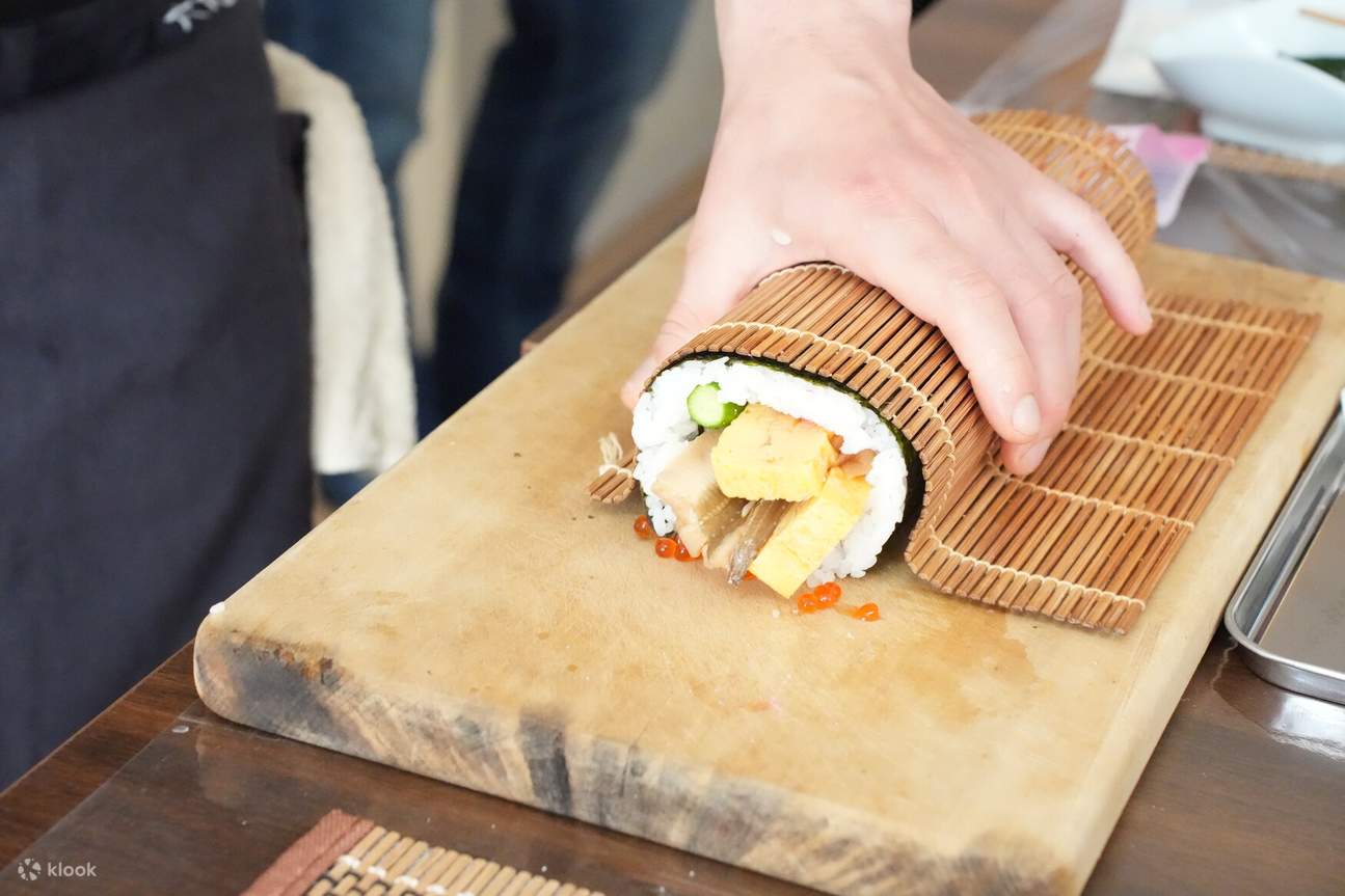 Hausmannskost: Sushi-Rollen, Tamagoyaki & Markt-Tour in Tokio
