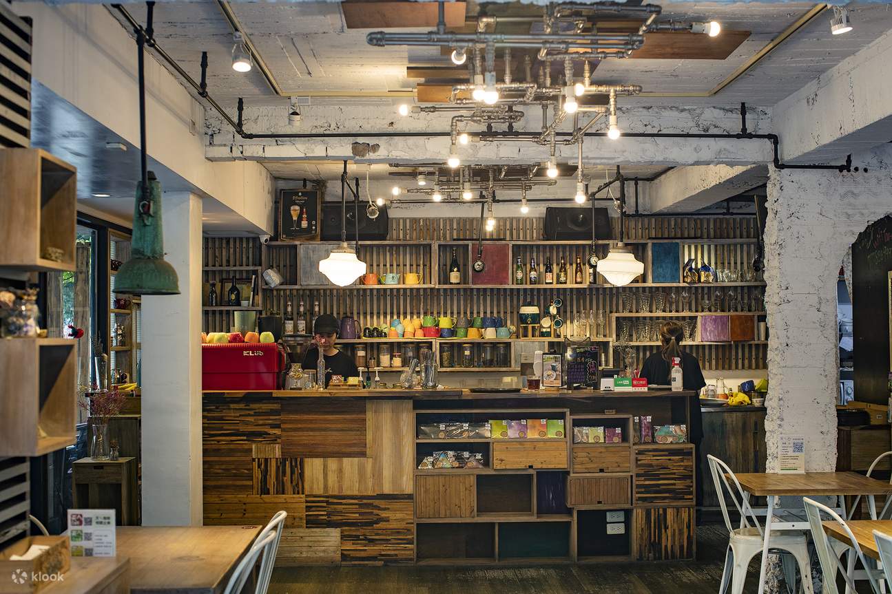 天ㄟ露营车：餐厅