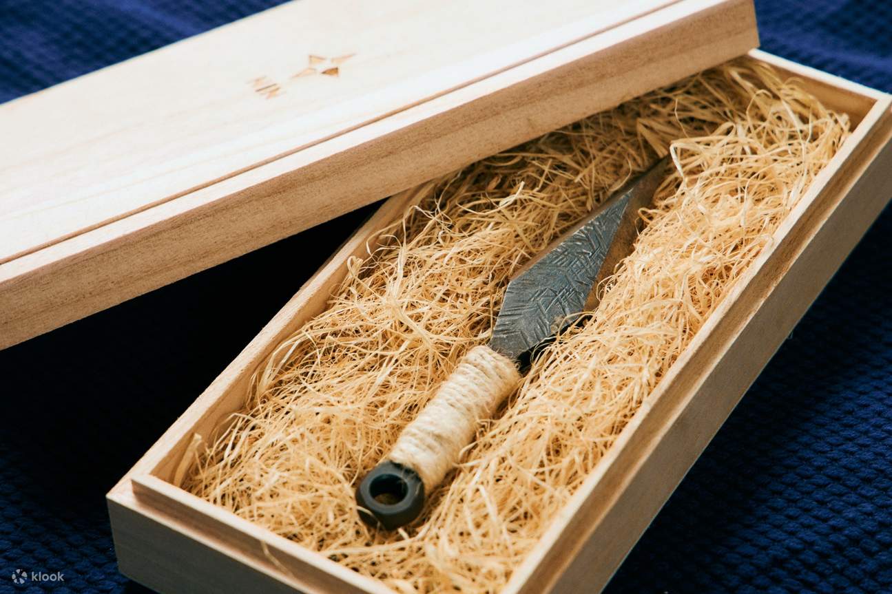 Ninja-Waffenbaukurs in einem historischen Herrenhaus