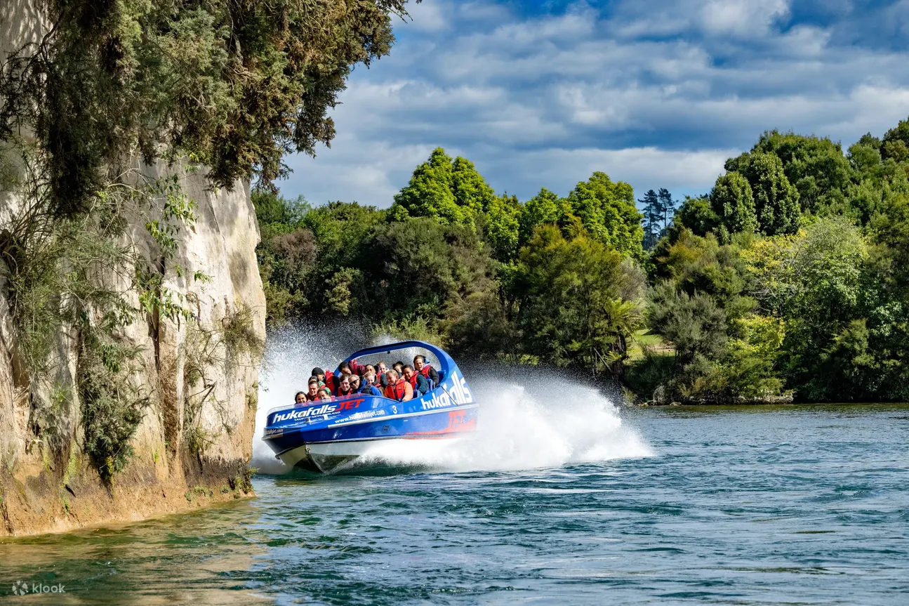 Huka Falls Jet Boat Ride in Taupo