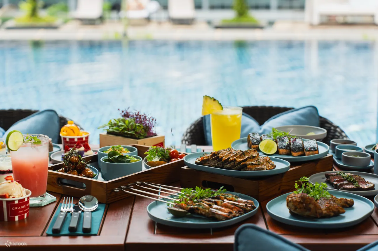 Poolhouse 烧烤和蔬菜餐厅