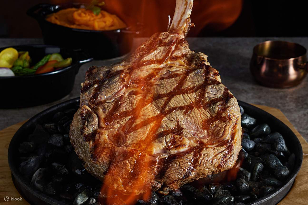 【ミシュランガイド】Hemispheres Steak & Seafood Grill - シェラトン ハノイ (Sheraton Hanoi)