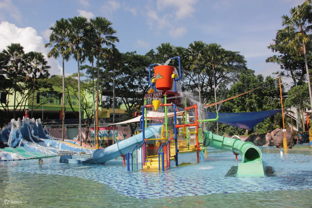 kolam renang bris waterpark cianjur