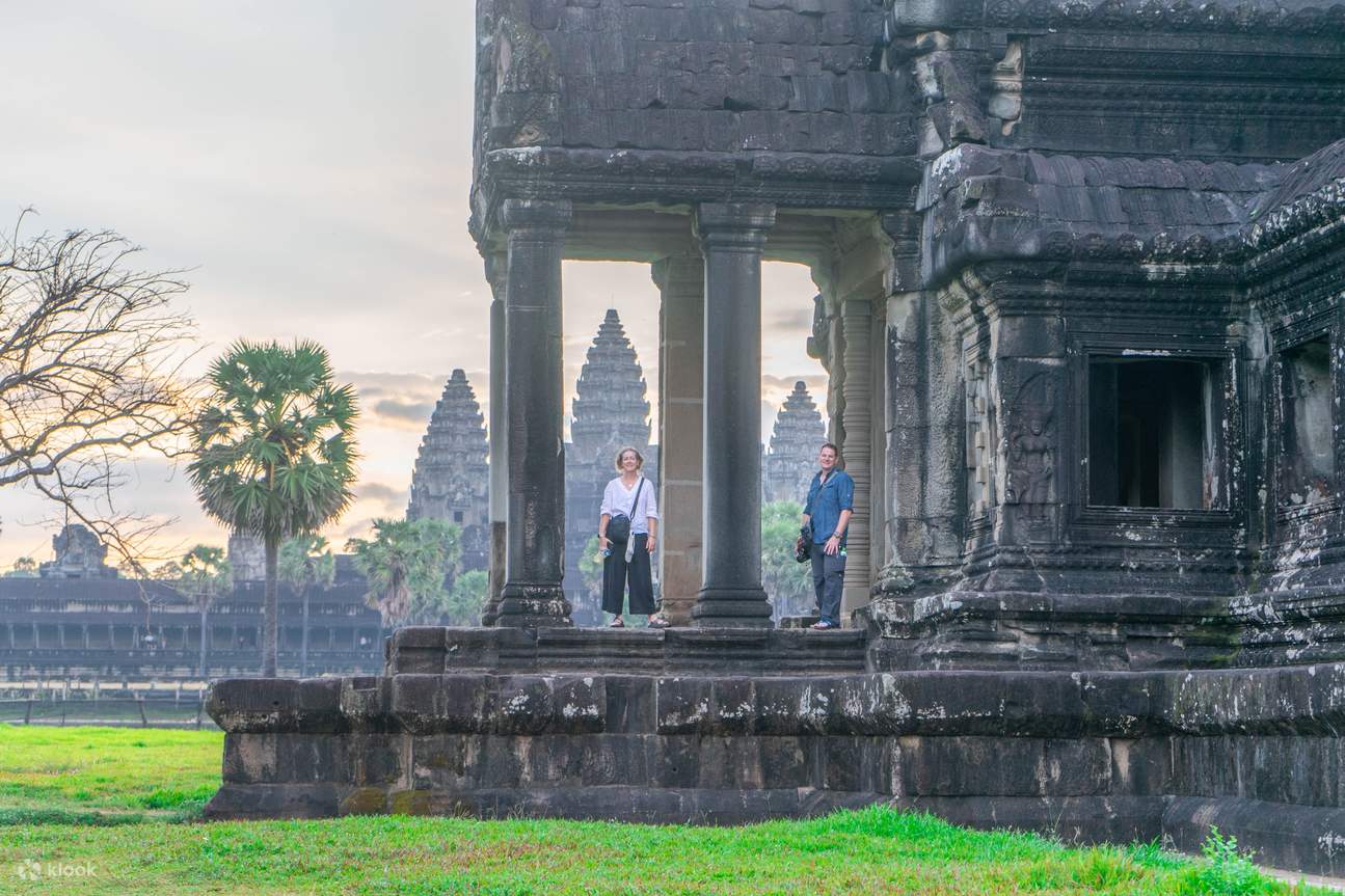 Angkor Wat Tour by Scooter - Klook