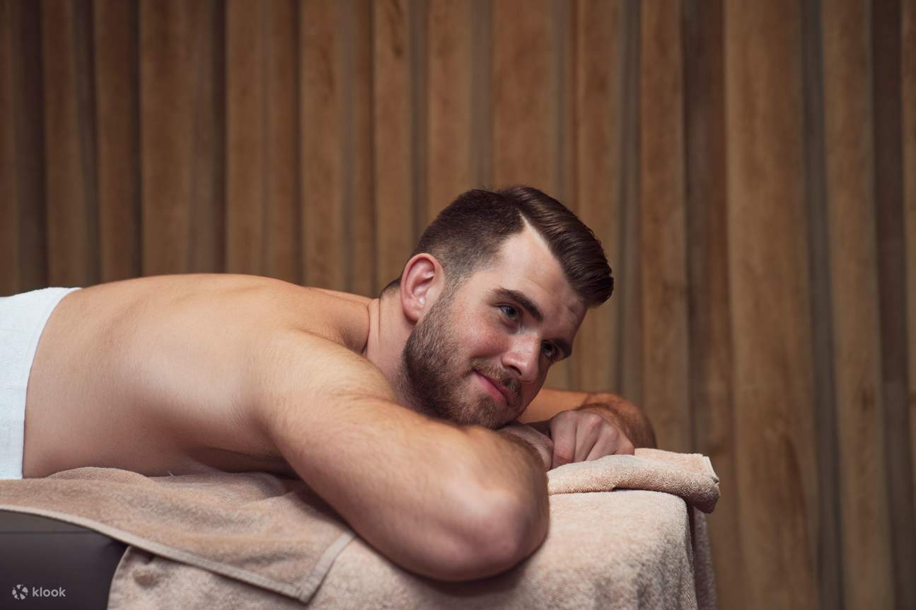 Đắm mình trong liệu pháp massage Thổ Nhĩ Kỳ truyền thống