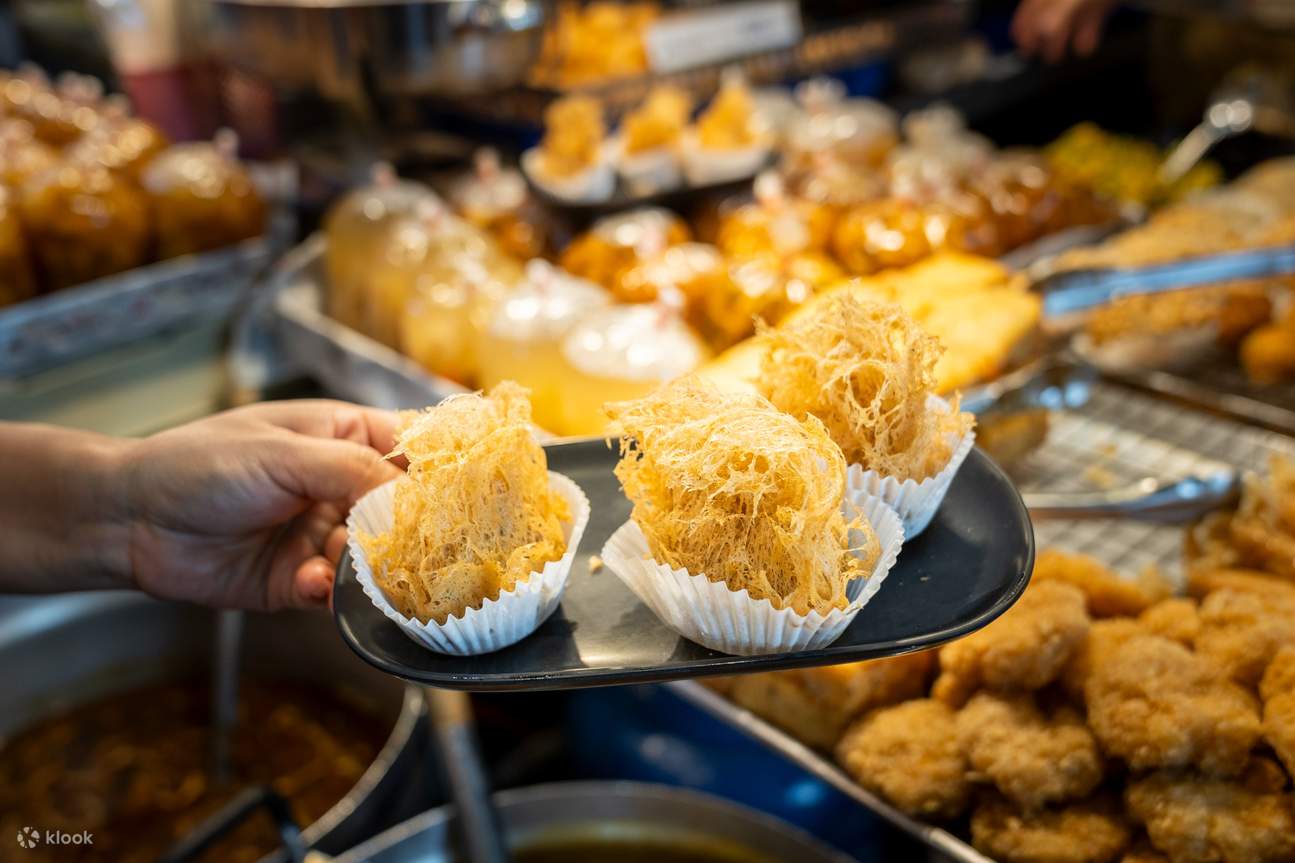 Lawatan makanan jalanan Thai yang meriah dan penuh dengan pelbagai perisa