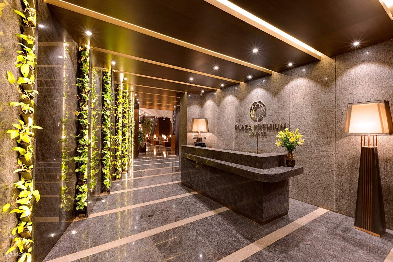 Kempegowda International Airport Lounge Service, Bangalore, India