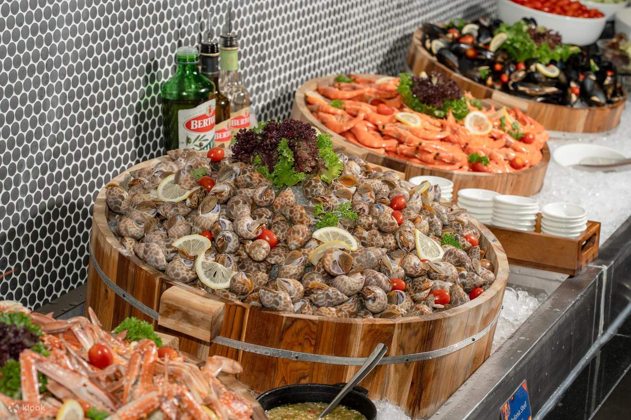 Seafood Buffet at Thale, Akara Hotel Pattaya