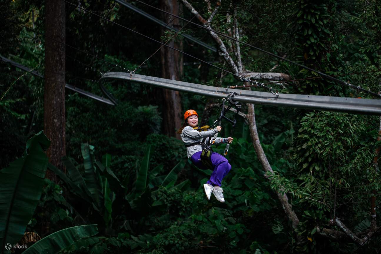 Zipline Adventure di Hanuman World Phuket dengan Skywalk Klook Indonesia