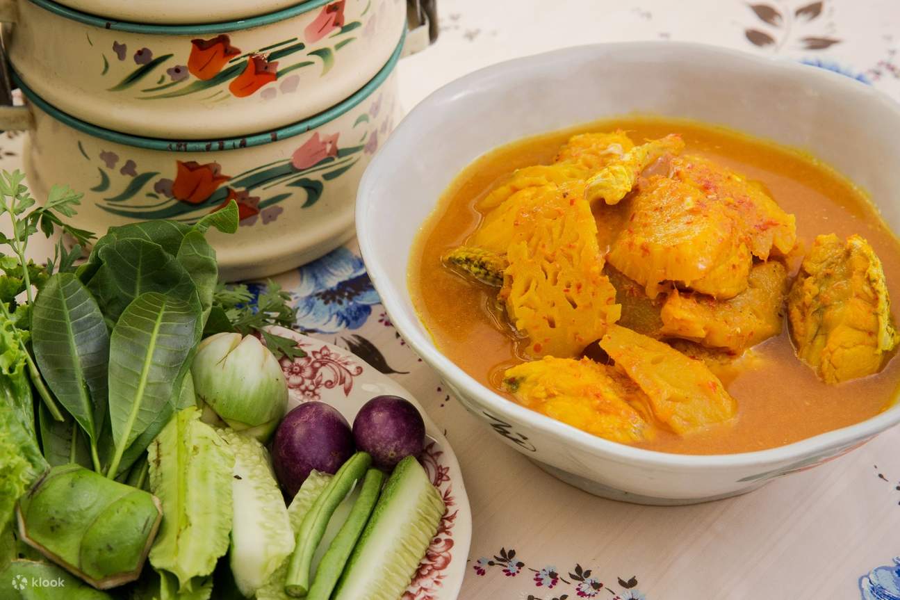 The Charm Dinning Gallery in Phuket