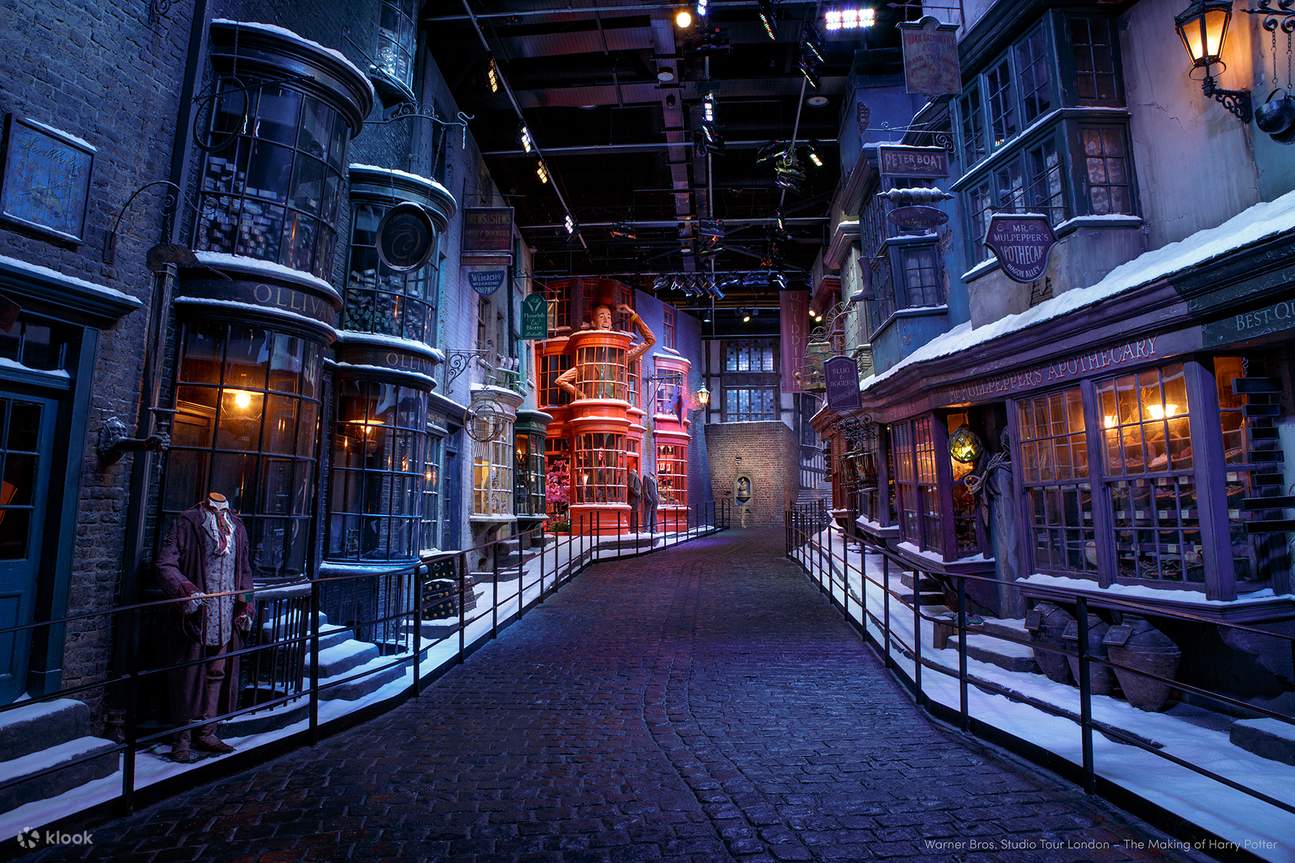 Warner Bros. Studio Tour Tokyo - La fabrication du billet Harry Potter